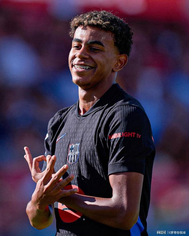 魔笛世界杯参赛次数比梅罗少一届，因克罗地亚缺席2010