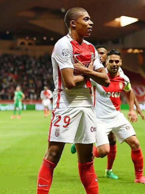 意甲前瞻：卡利亚里10场不胜，罗马坐拥联赛第一防守