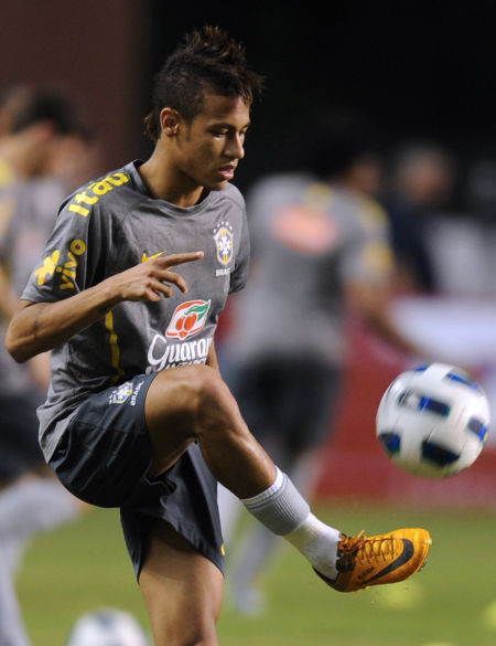 罗马诺：拜仁不会很快决定买断雅克松，但球员不会留在切尔西