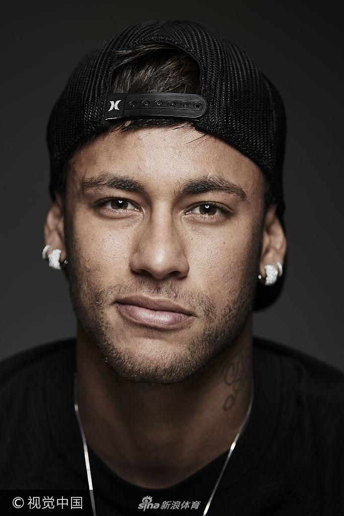 东契奇半场贡献18分，浓眉6分3篮板3助攻