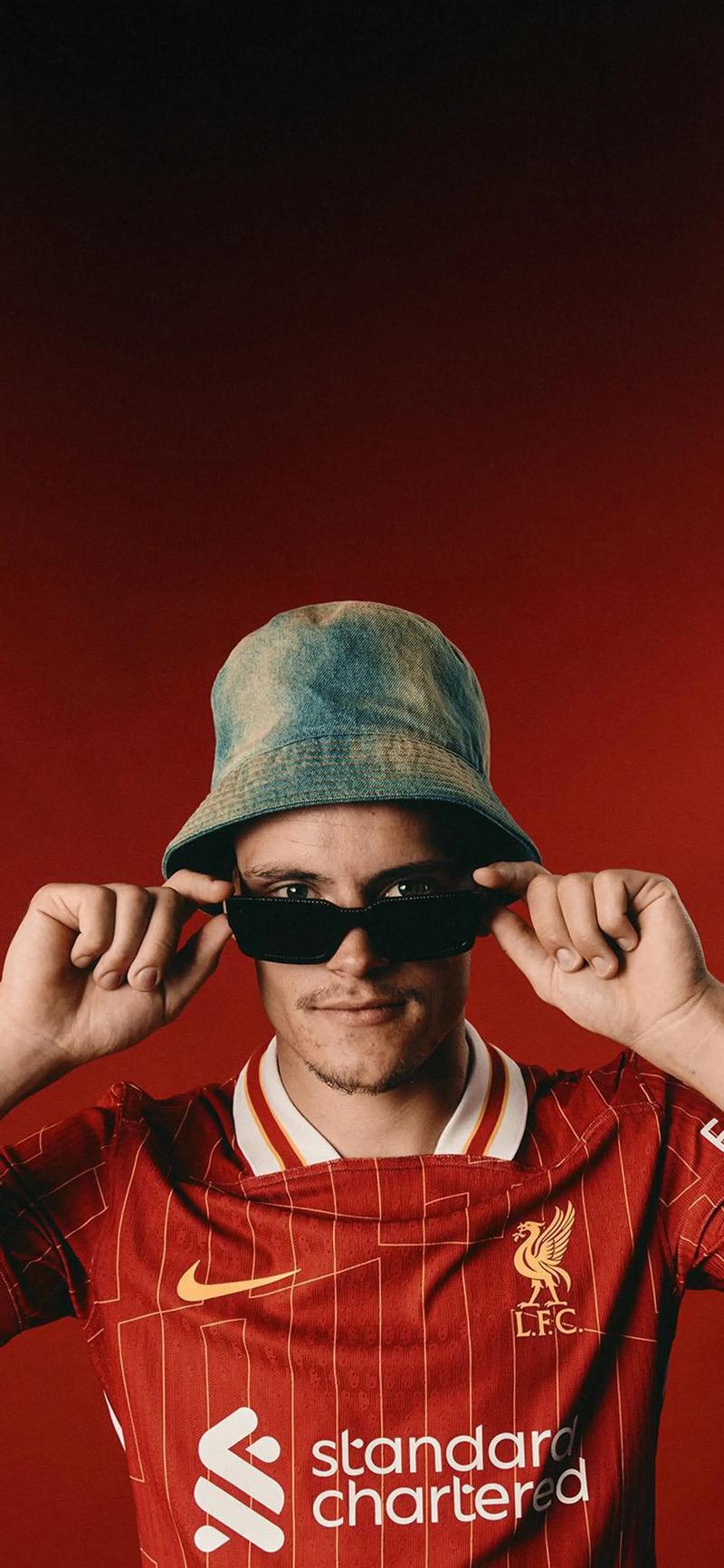 巴恩斯对战曼城全场数据：2粒进球，18次传球16次成功